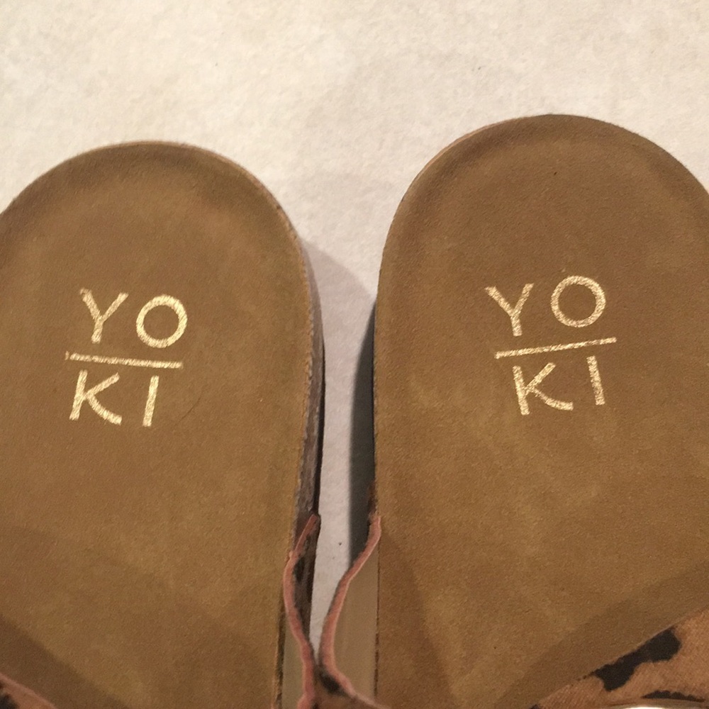 Women’s nwot cheetah sandals size 8 yoki brand - Picture 6 of 7